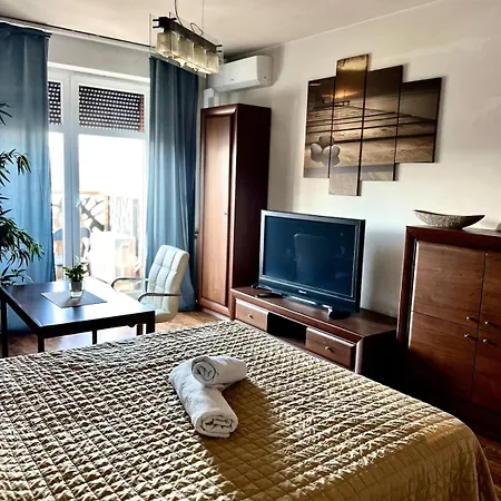 Intelliparts J * 브로츠와프