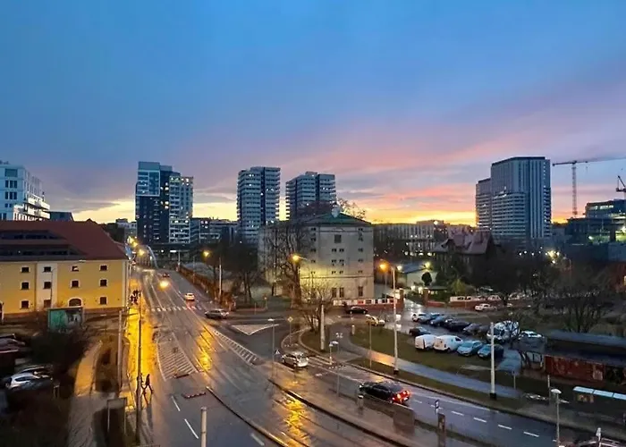 Intelliparts J Apartment *